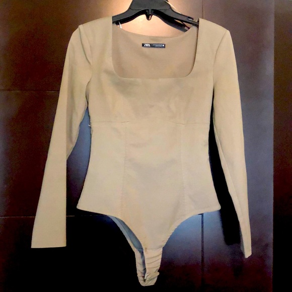 Zara Tops - NWOT body suit